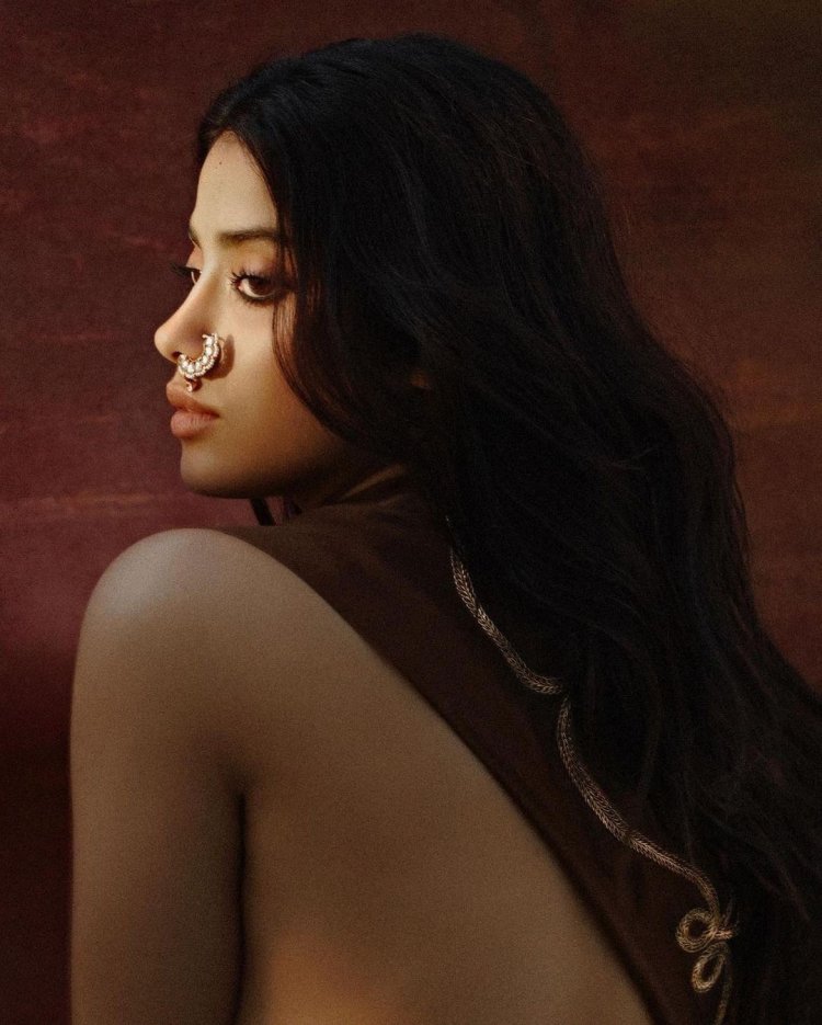 Janhvi Kapoor's Sensational Brown Saree Look Leaves Awestruck
